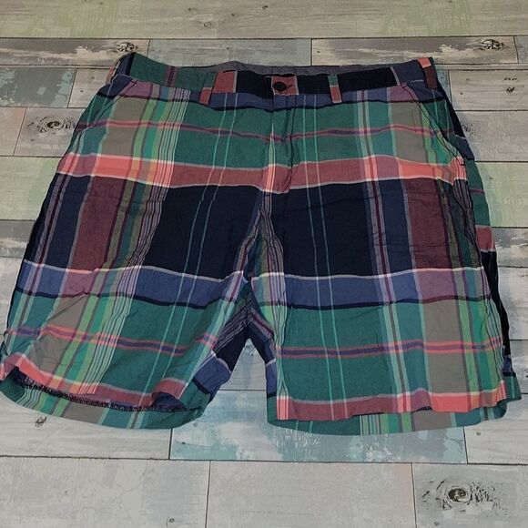 Nautica A Bit Trimmer Plaid Shorts 36W - Picture 1 of 4